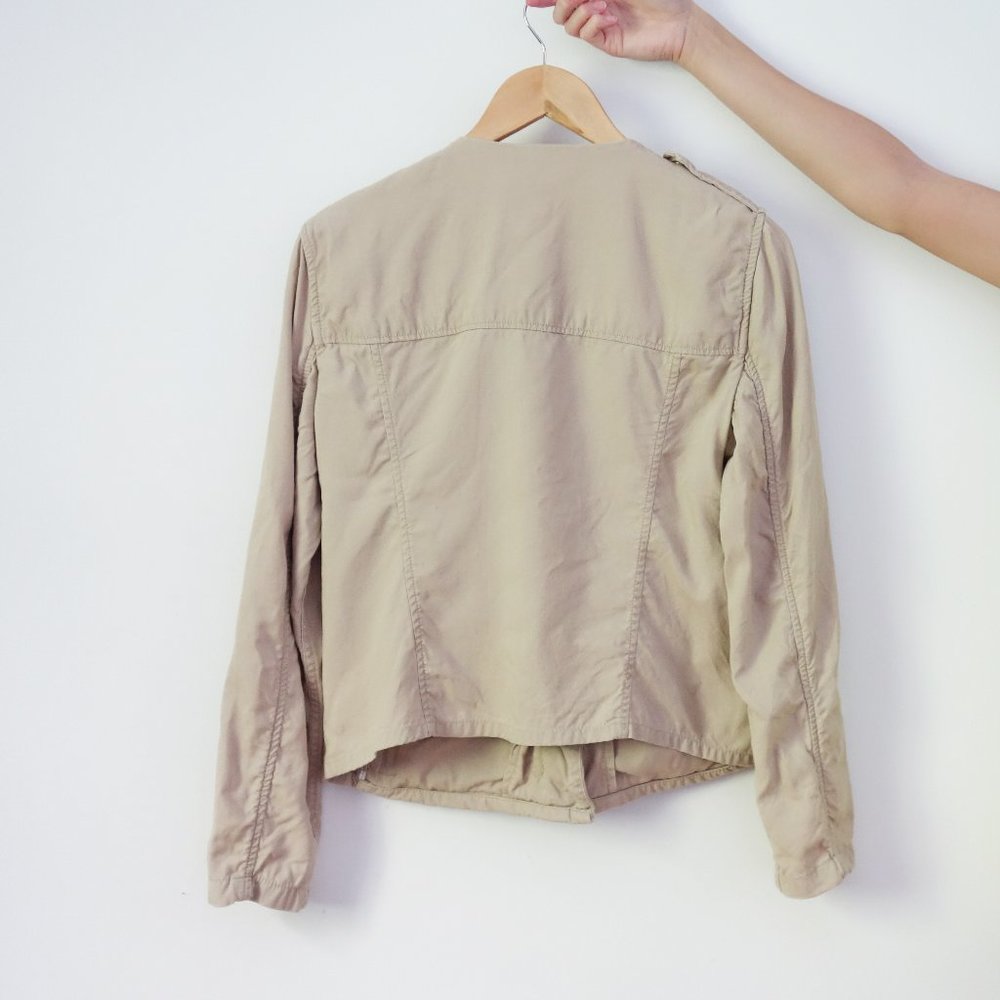 GAP Light Jacket - Picture 5 of 7